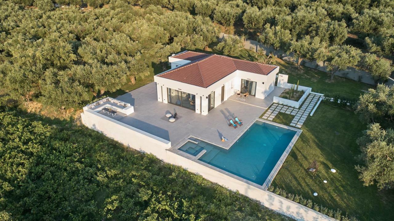 Drallos Luxury Villa Alykanas  Exterior photo